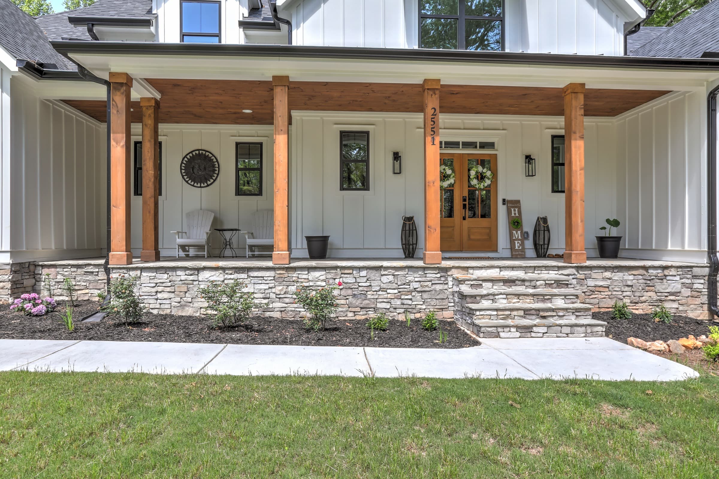 The Timber Farmhouse — photo 1